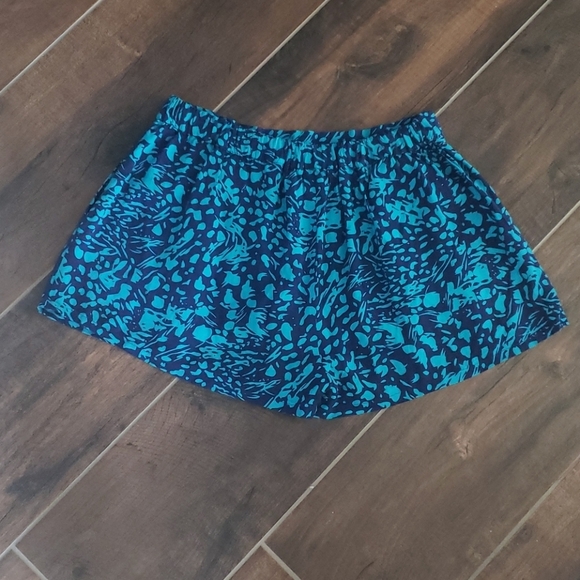 Shorts - Picture 2 of 2